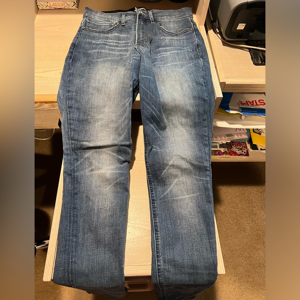 Express Perfect Curves High Rise Leggings